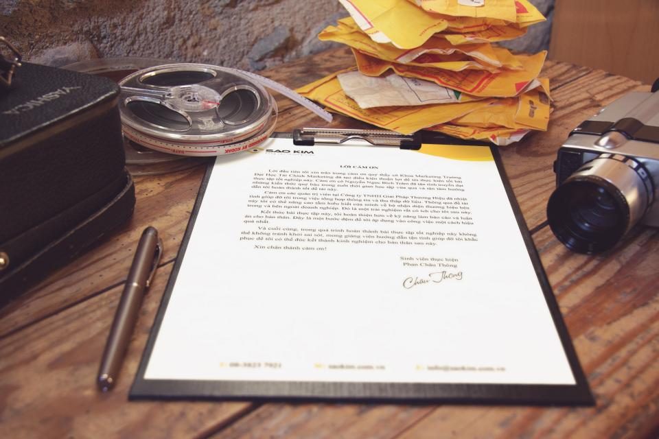 Reviewing and signing real estate contract documents